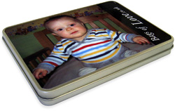 Jigsaw puzzle tin box Baby on the cover of a tin box