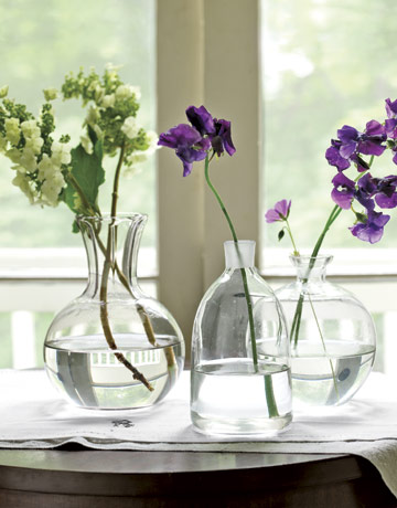 single-flower-glass-decanter