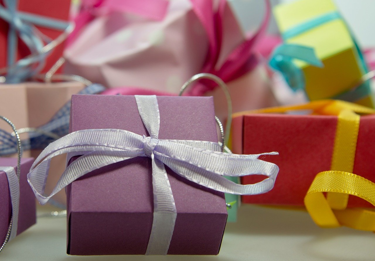 18th Birthday Gift Ideas : A Major Milestone Gift Guide