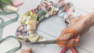 faire des roses en tissu étape 14